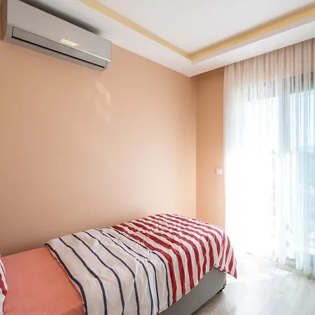 Private Pool In Central Location For 6 People, Izmir - Awz 106 * Cesme