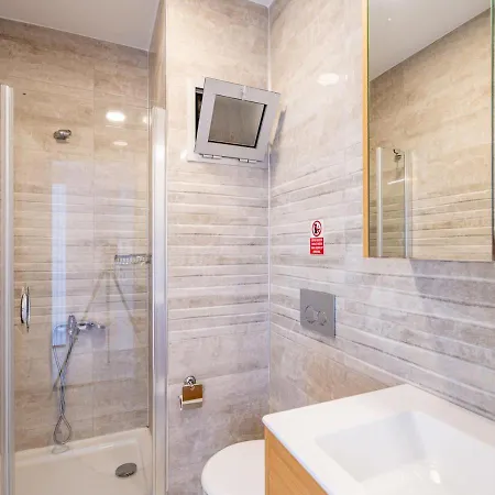 Villa Private Pool In Central Location For 6 People, Izmir - Awz 106 *
